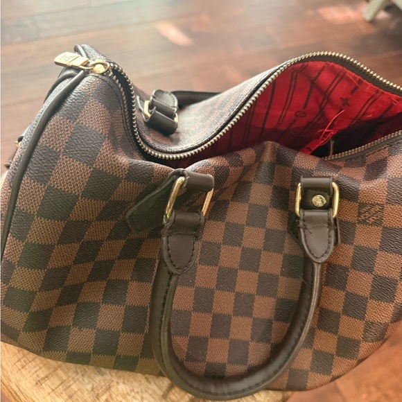 Brown Checkered Handbag - Picture 7 of 7